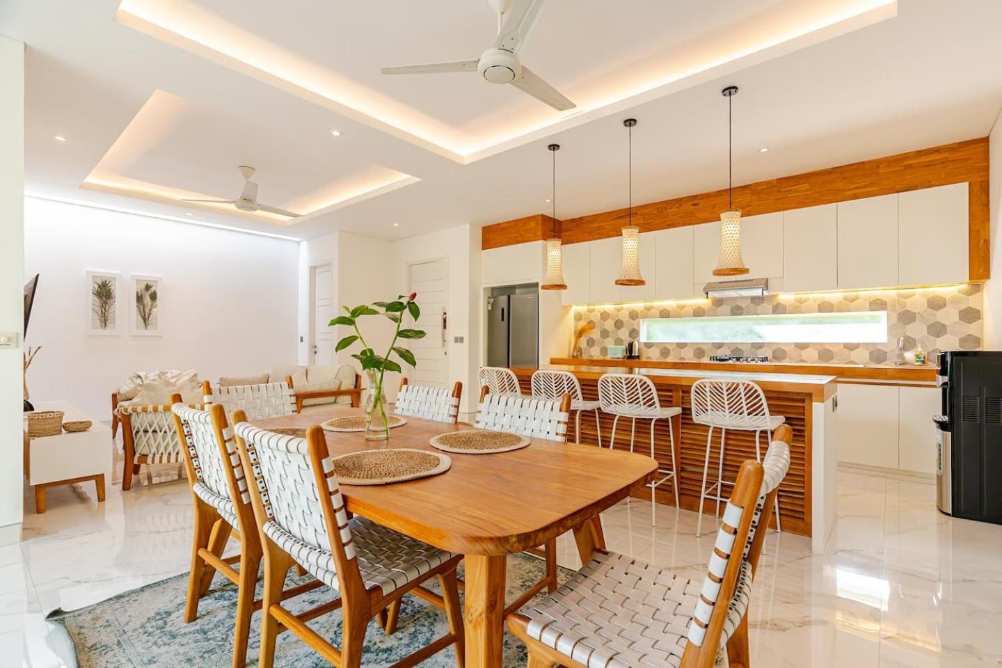 Villa Vana, Sitara Villa Group 塞米亚克 外观 照片